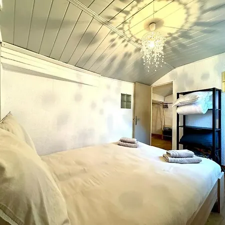 Maison Entre Pont Et Cathedrale Apartment