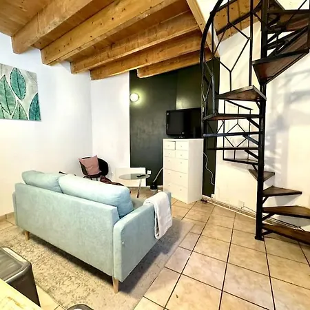 Maison Entre Pont Et Cathedrale Apartment
